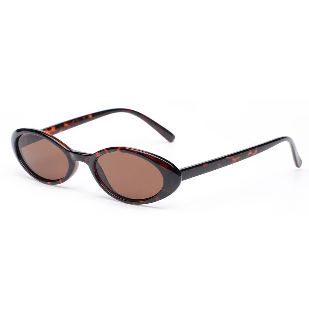 Retro Oval Cat-Eye Sunglasses: Black