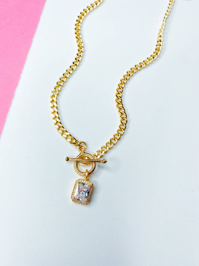 Taylor Shaye Glam Toggle Necklace