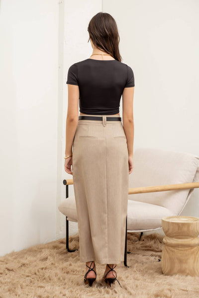 Black Reversible Round Neck Crop