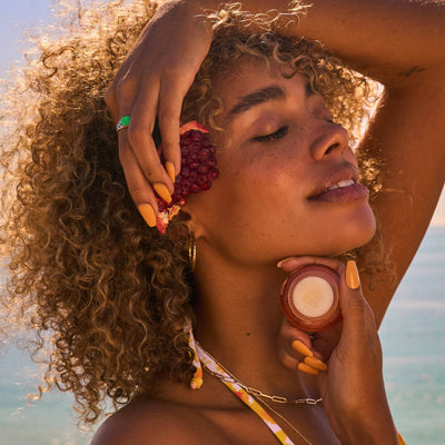 Poppy & Pout Lip Scrub: Pomegranate Peach