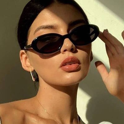 Retro Oval Cat-Eye Sunglasses: Black