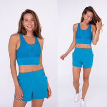 Load image into Gallery viewer, Laser Cut Seamless Sports Bra
